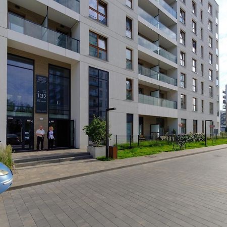 Hello Apartments Zajezdnia Wrzeszcz With Private Parking Gdansk Exterior photo