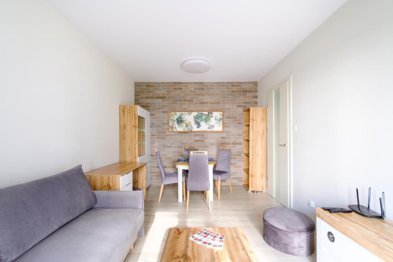 Hello Apartments Zajezdnia Wrzeszcz With Private Parking Gdansk Exterior photo