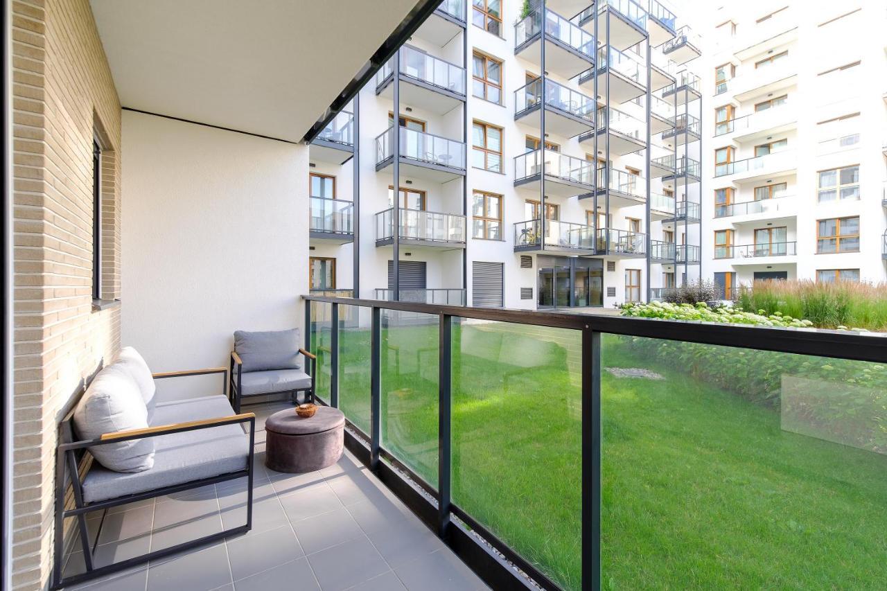 Hello Apartments Zajezdnia Wrzeszcz With Private Parking Gdansk Exterior photo