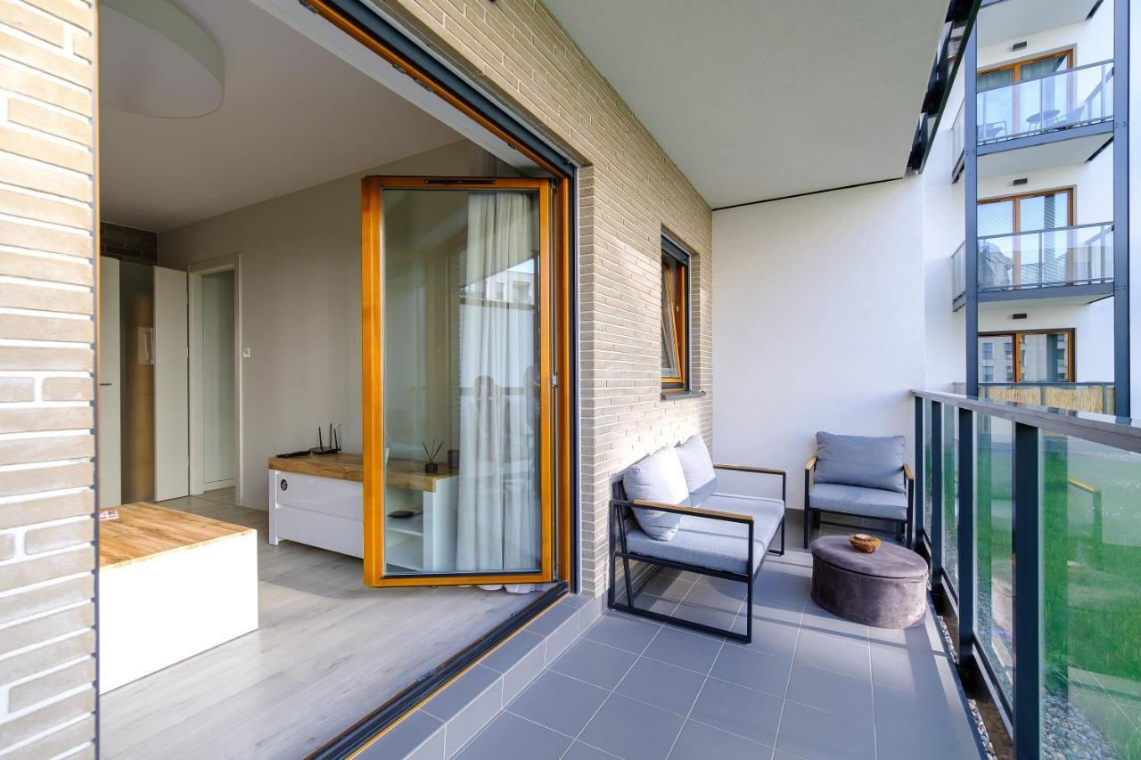 Hello Apartments Zajezdnia Wrzeszcz With Private Parking Gdansk Exterior photo